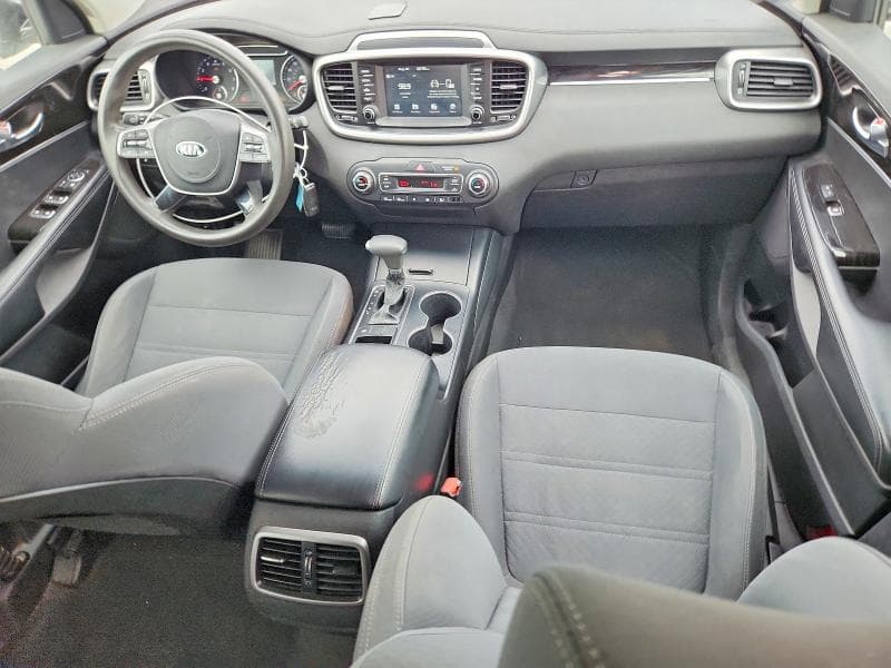 2019 KIA SORENTO LX V6 8