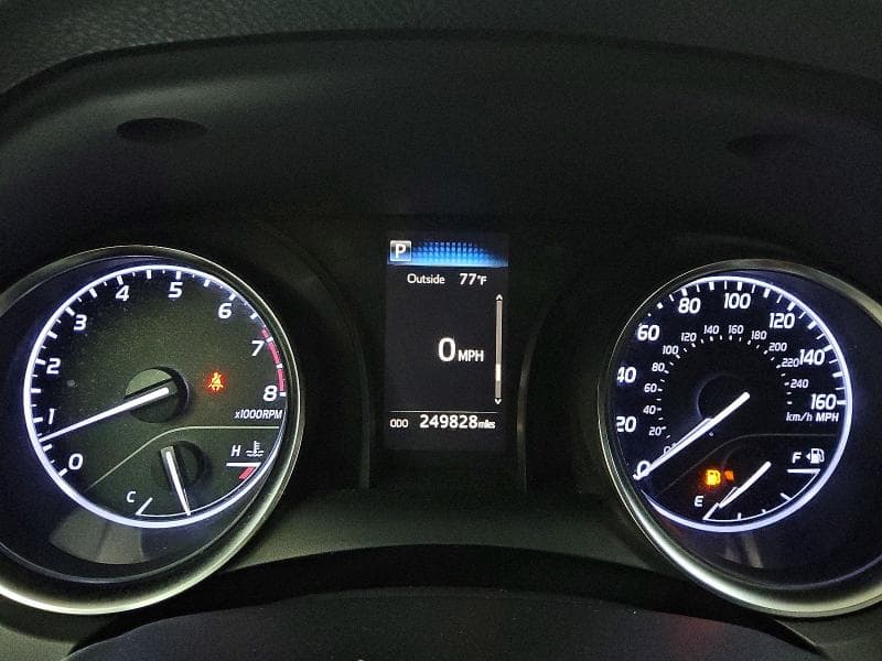 2018 TOYOTA CAMRY LE 9