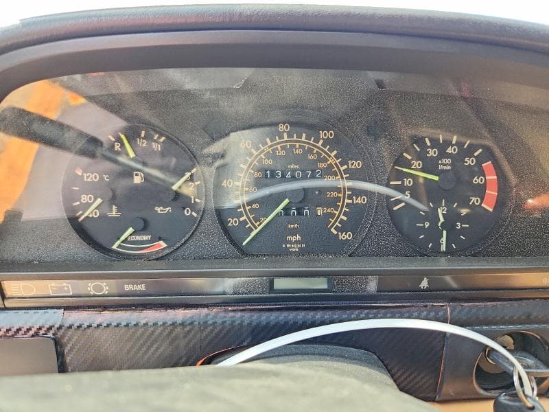 1984 MERCEDES-BENZ 500 SEC 9