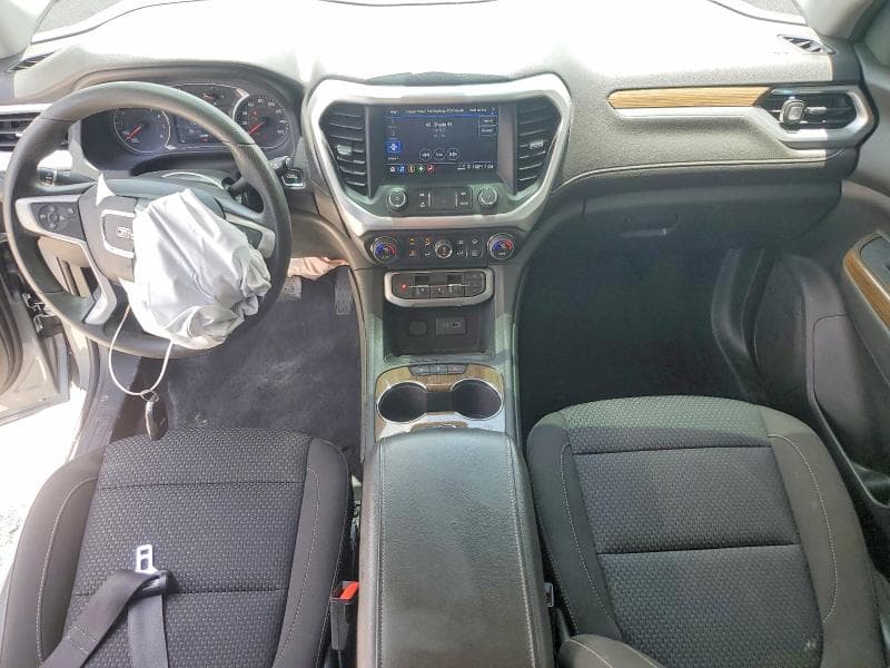 2023 GMC ACADIA SLE 8