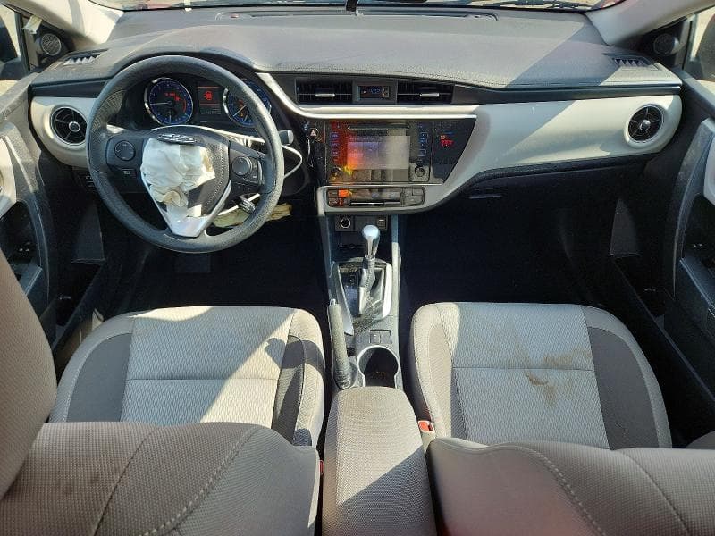 2018 TOYOTA COROLLA LE 8