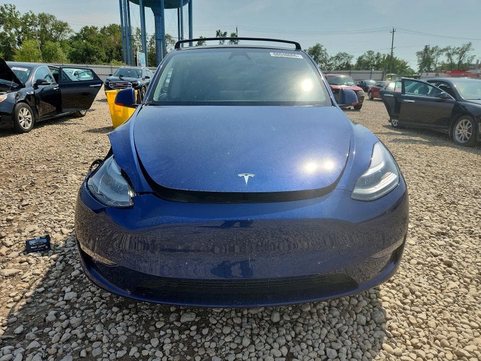 2024 TESLA MODEL Y 5