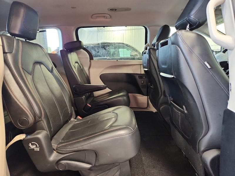 2018 CHRYSLER PACIFICA TOURING L PLUS 11