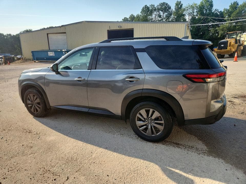 2022 NISSAN PATHFINDER SV 2
