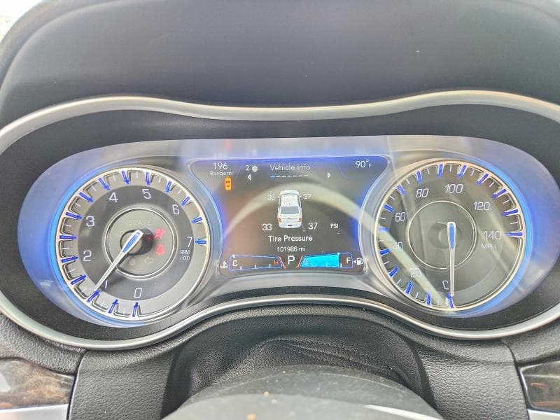 2018 CHRYSLER 300 LIMITED 9