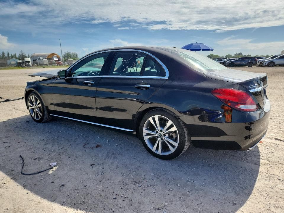 2018 MERCEDES-BENZ C 300 2