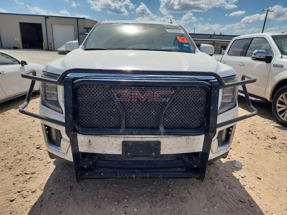 2023 GMC YUKON SLE 5