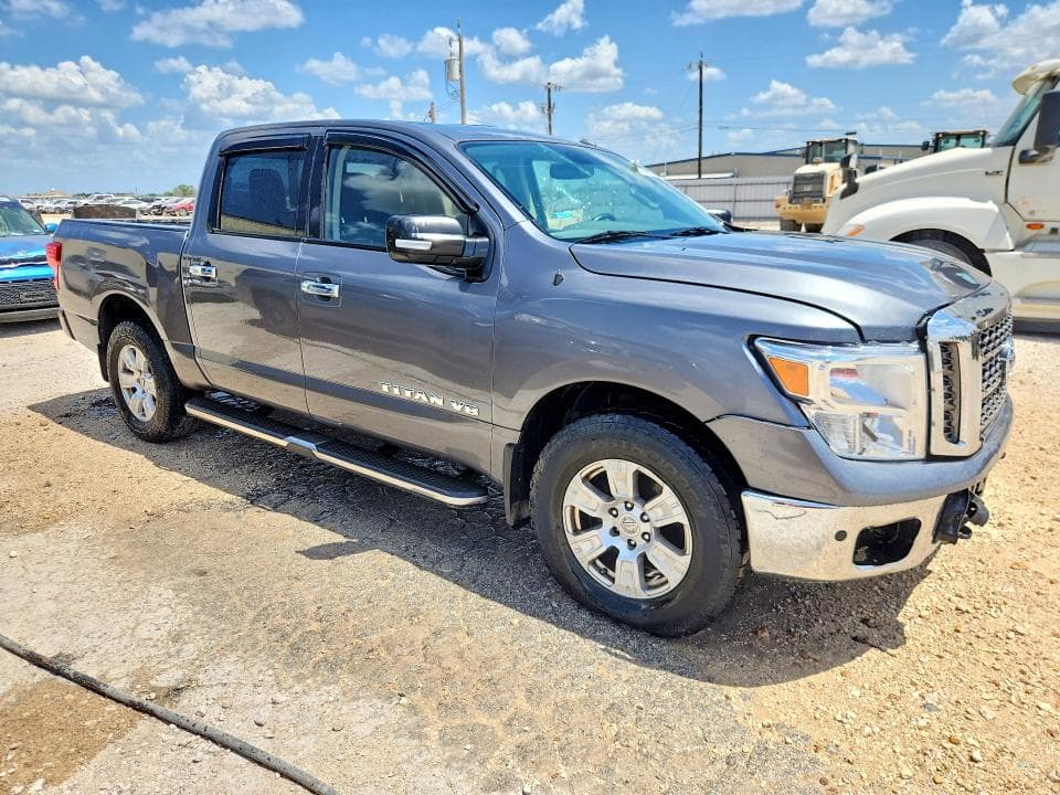 2018 NISSAN TITAN SV 4