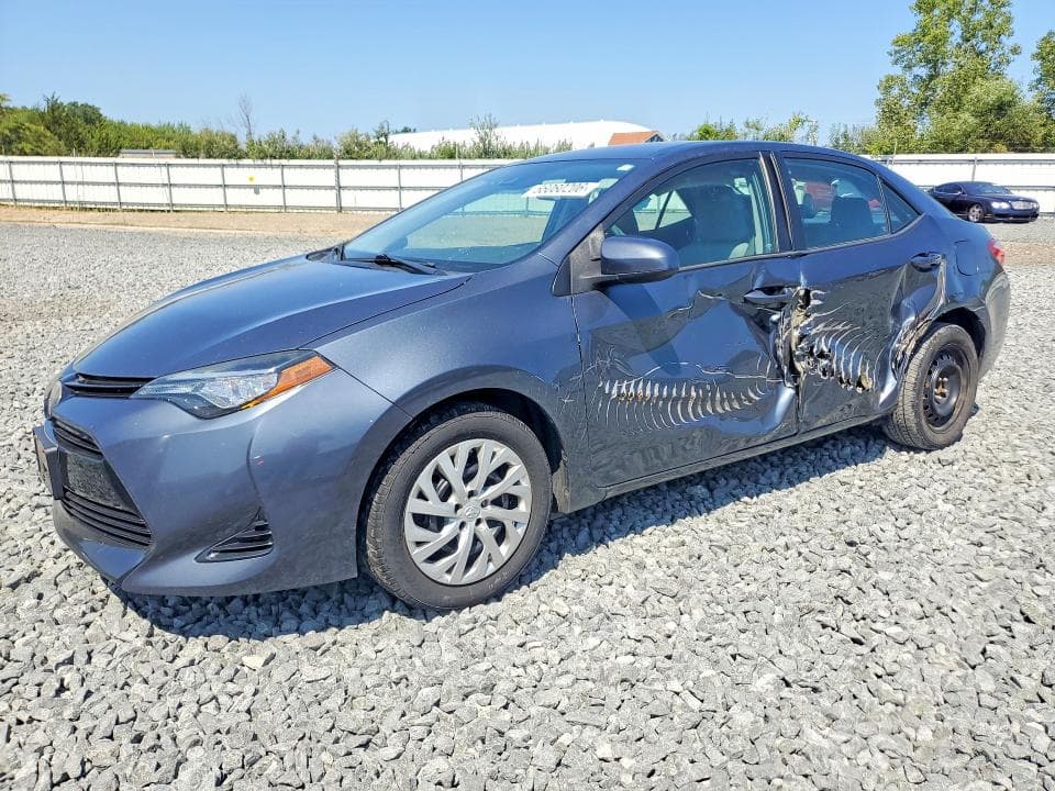2017 TOYOTA COROLLA LE - 1