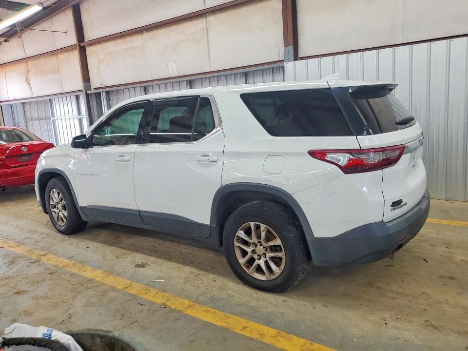 2018 CHEVROLET TRAVERSE LS 2