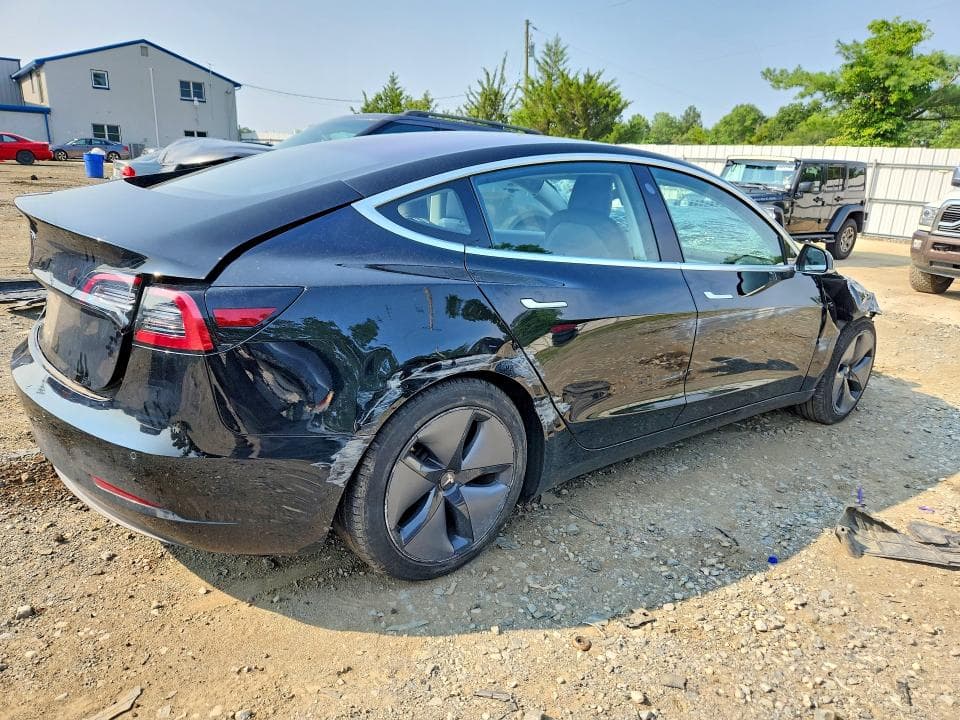 2018 TESLA MODEL 3 3