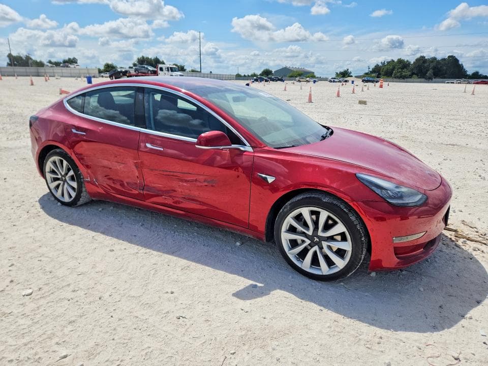 2018 TESLA MODEL 3 4