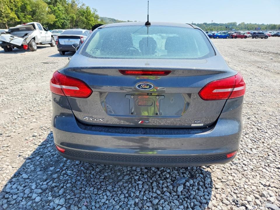 2018 FORD FOCUS SE 6