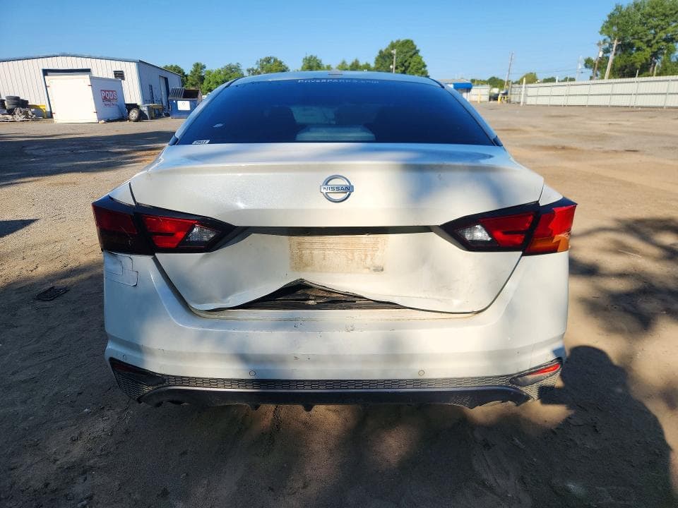 2021 NISSAN ALTIMA SR 6