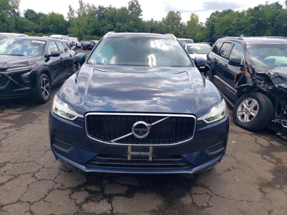 2020 VOLVO XC60 T6 MOMENTUM 5