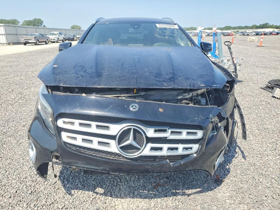 2018 MERCEDES-BENZ GLA 250 5
