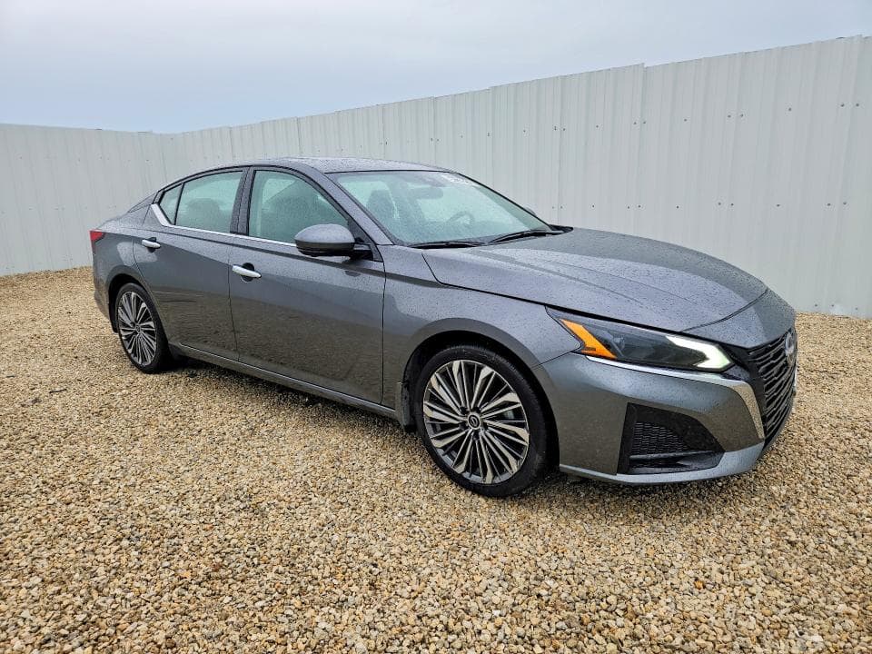 2025 NISSAN ALTIMA SL 4