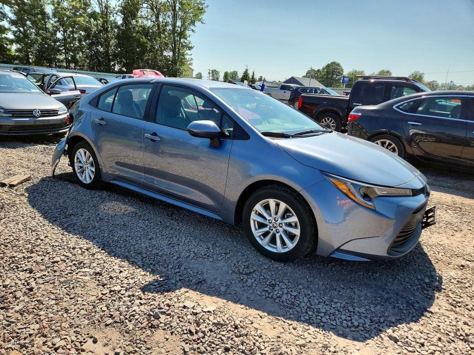 2025 TOYOTA COROLLA LE 4