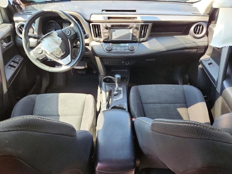 2017 TOYOTA RAV4 XLE 8