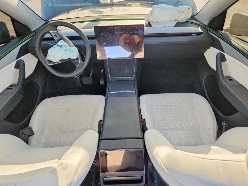 2026 TESLA MODEL Y 15