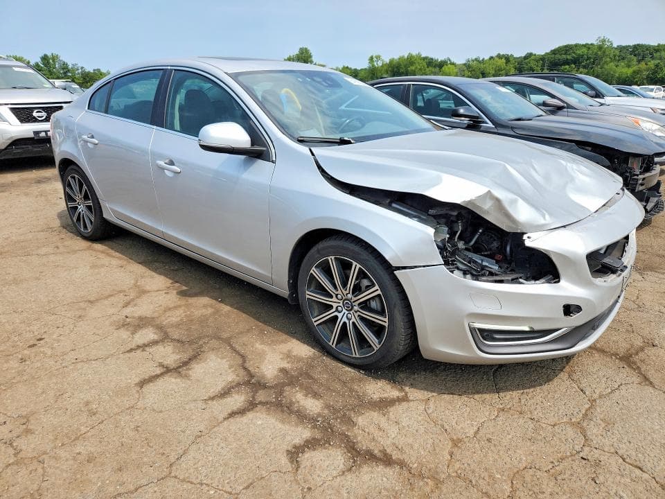 2017 VOLVO S60 PLATINUM 4