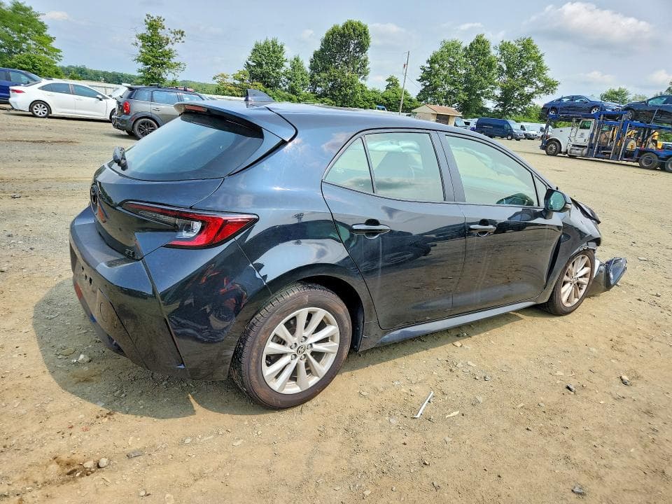 2024 TOYOTA COROLLA HATCHBACK SE 3