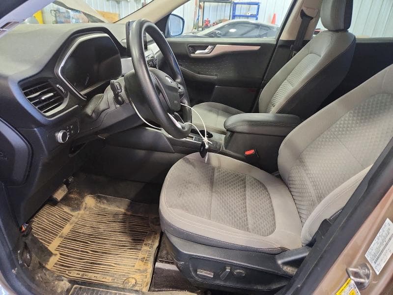 2020 FORD ESCAPE SE 7