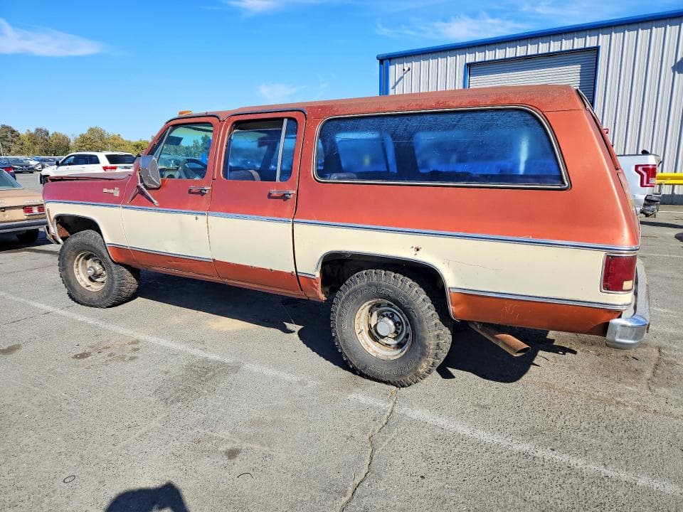 1978 CHEVROLET SUBRBAN 2