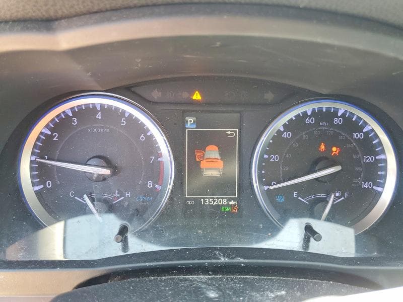 2019 TOYOTA HIGHLANDER XLE 9