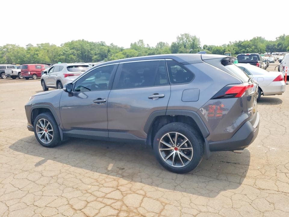 2023 TOYOTA RAV4 LE 2