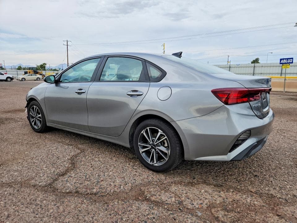2022 KIA FORTE LXS 2