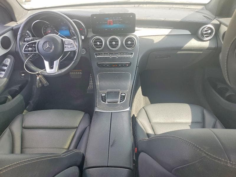 2022 MERCEDES-BENZ GLC 300 4MATIC 8