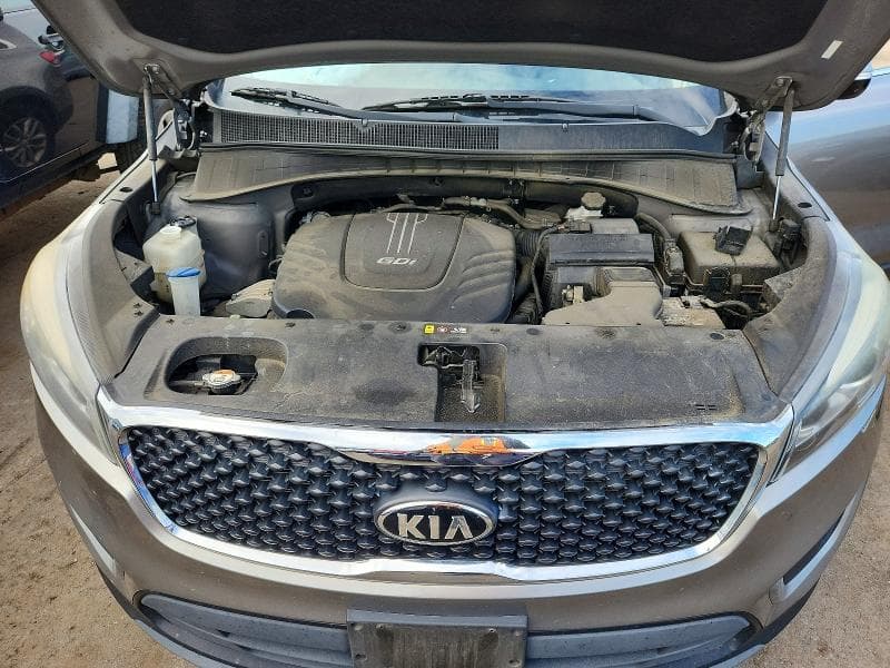 2017 KIA SORENTO LX V6 12