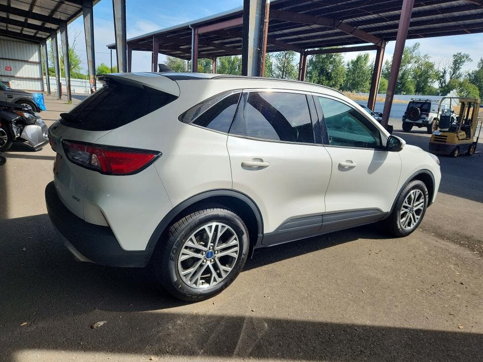 2021 FORD ESCAPE SEL 3