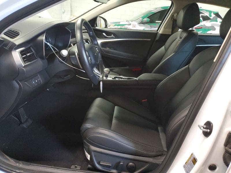 2026 GENESIS G70 2.5T STANDARD 7