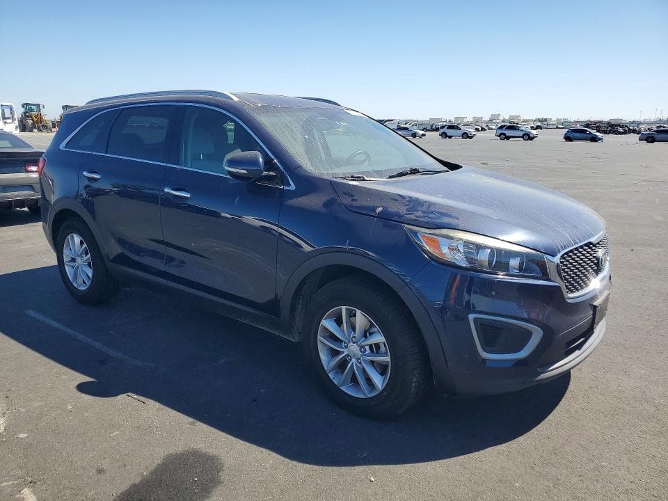 2017 KIA SORENTO LX 4