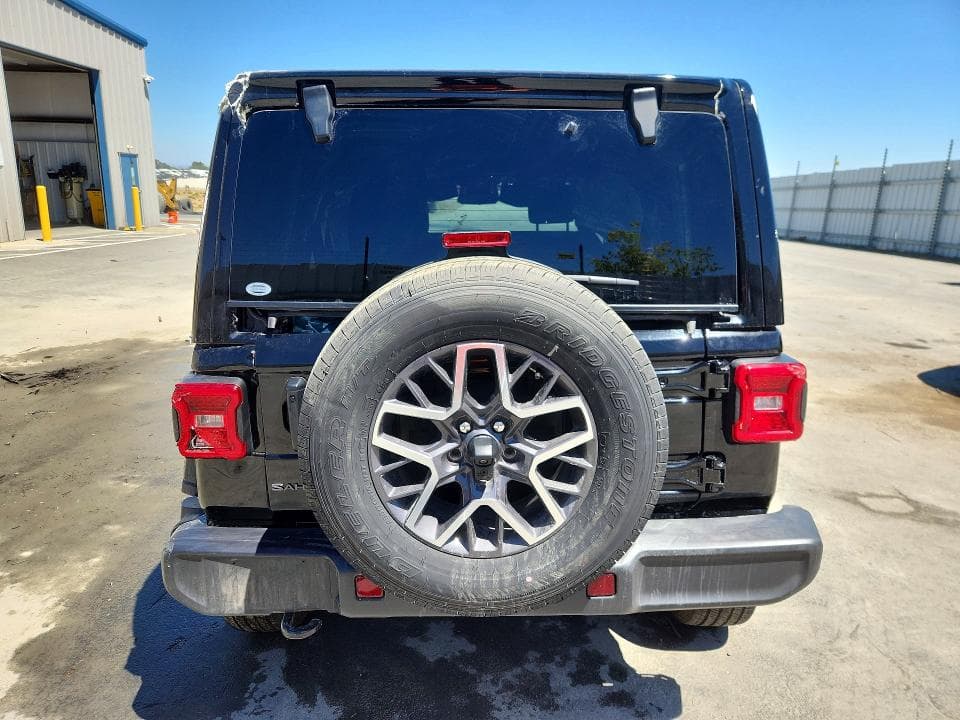 2026 JEEP WRANGLER SAHARA 6