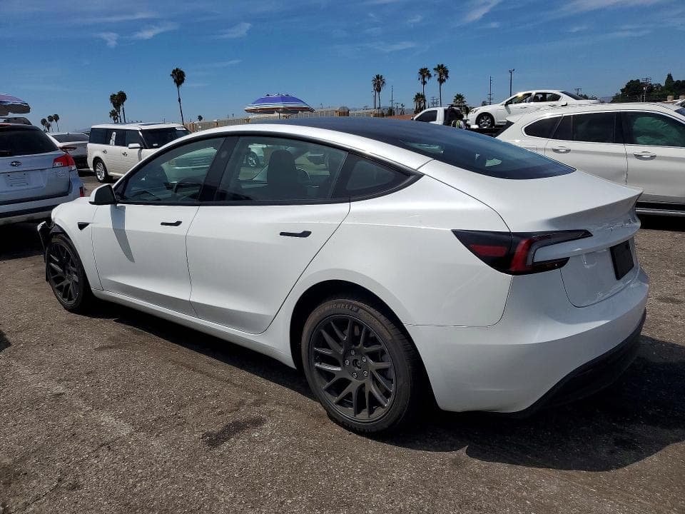 2025 TESLA MODEL 3 2