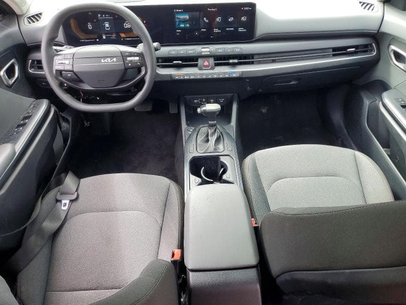 2025 KIA K4 LXS 8