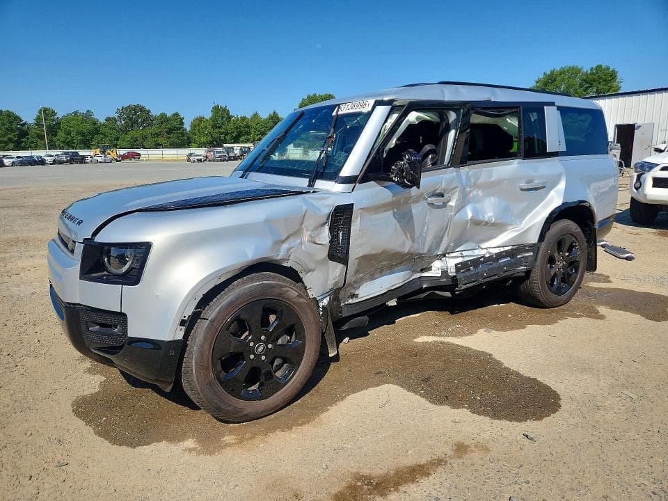 2024 LAND ROVER DEFENDER 130 X-DYNAMIC SE - 1