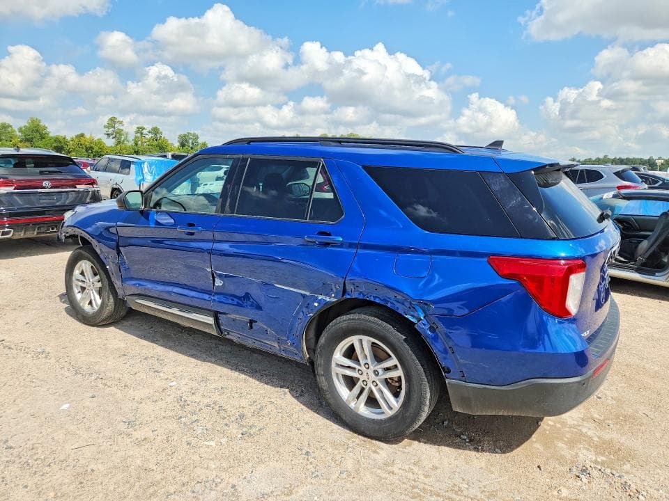 2023 FORD EXPLORER XLT 2