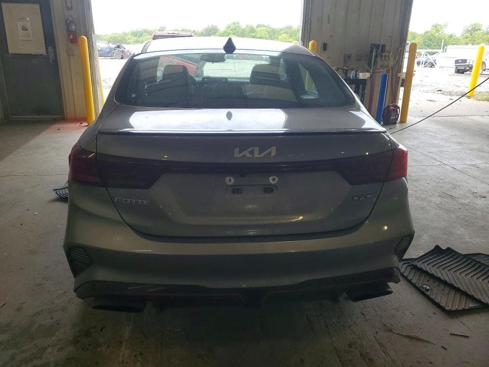 2022 KIA FORTE GT 6