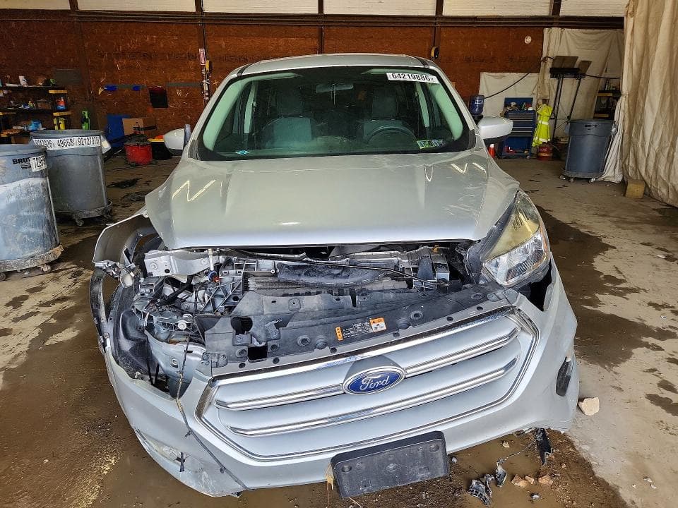 2017 FORD ESCAPE SE 5