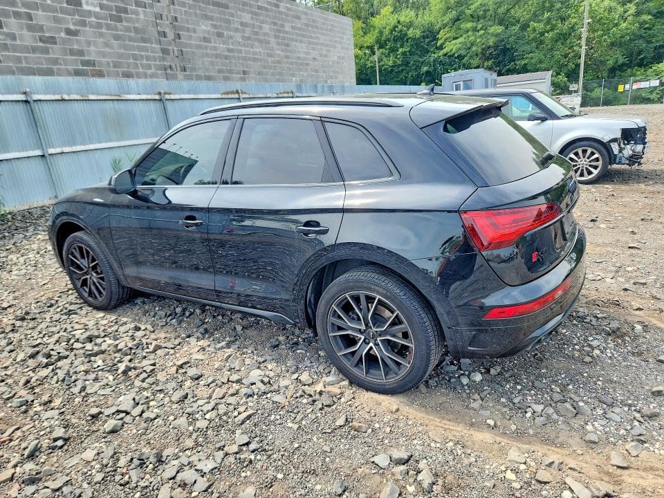 2024 AUDI SQ5 PREMIUM PLUS 2