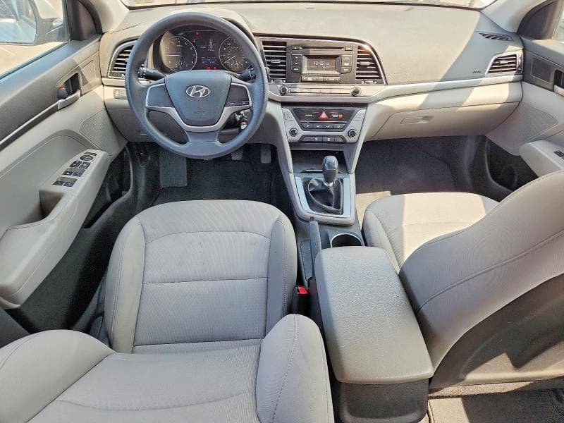 2018 HYUNDAI ELANTRA SE 8