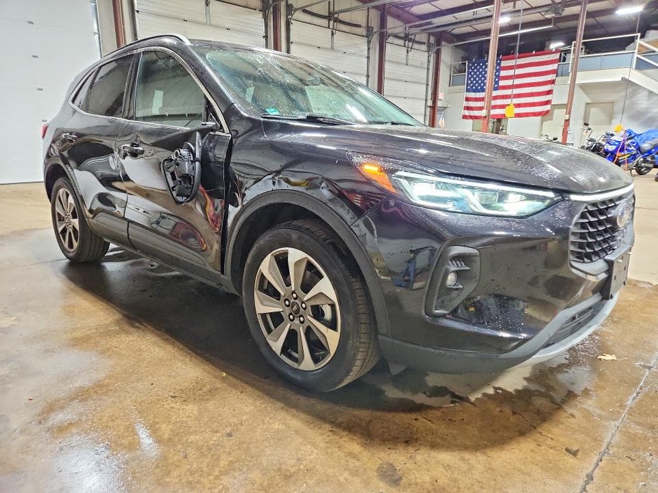 2025 FORD ESCAPE PLATINUM 4