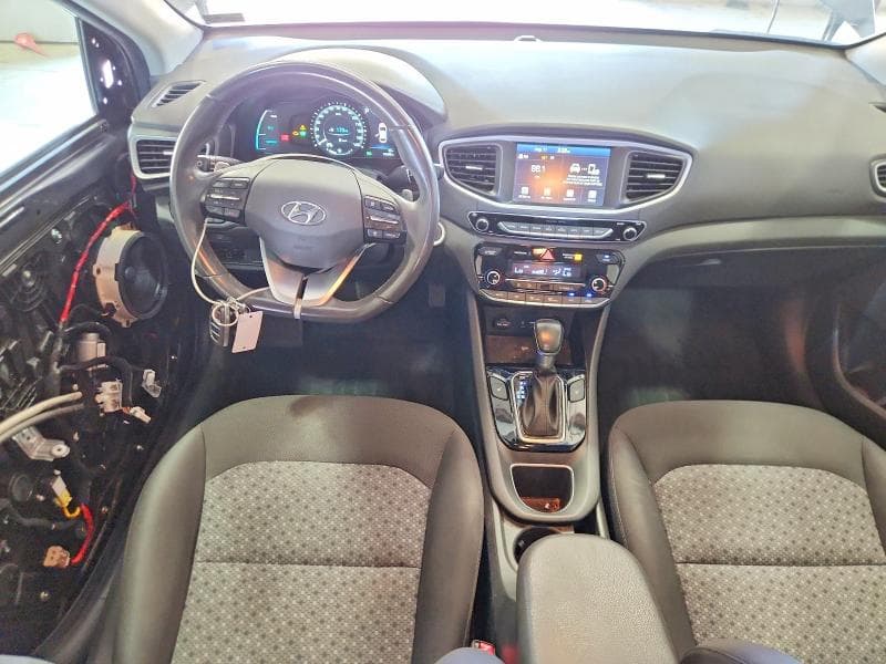 2018 HYUNDAI IONIQ SEL 8