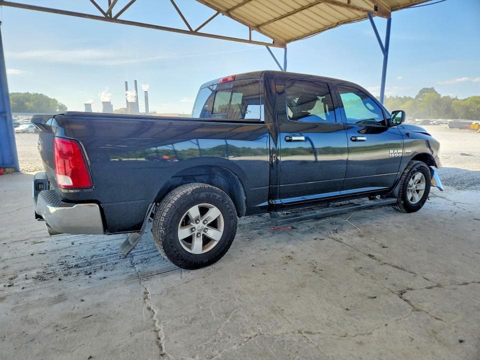 2018 RAM 1500 SLT 3