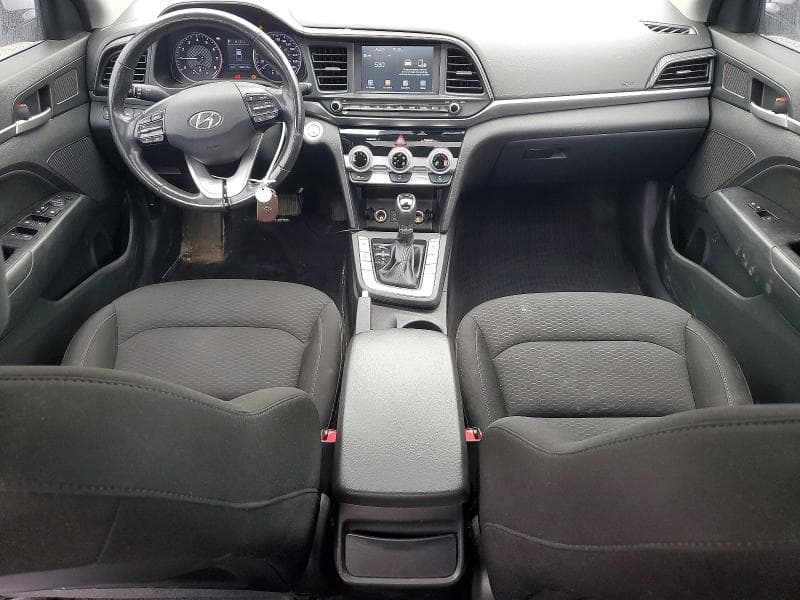 2019 HYUNDAI ELANTRA SE 8
