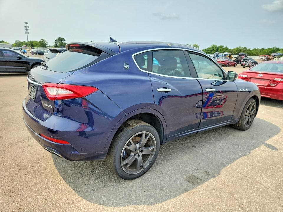 2019 MASERATI LEVANTE 3